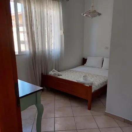 Bebas In The Centre Apartment Sarande